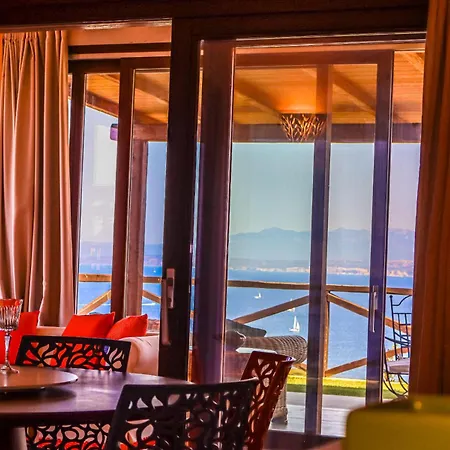 Borgo Arborea Charming Retreat 4* サンタ・テレーザ・ガッルーラ