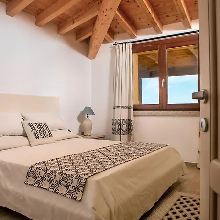 Borgo Arborea Charming Retreat מלון סנטה טרזה גאיורה
