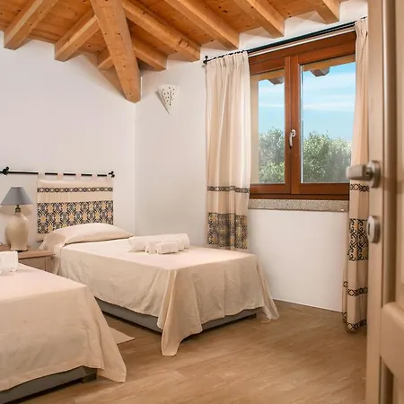 Borgo Arborea Charming Retreat מלון